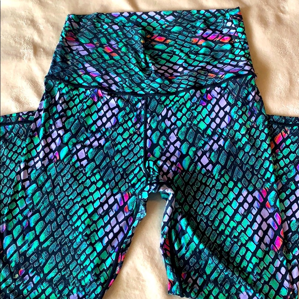 Pakaloha Mermaid yoga / surf Leggings - Capri